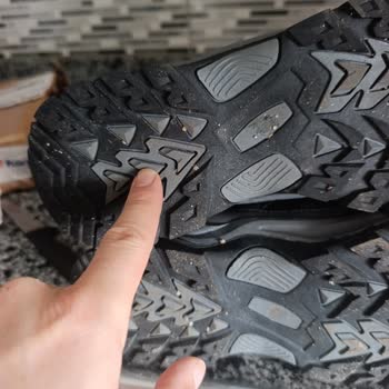 Ayıplı Botta Su Sızması Ve Delik, Mağazanın İade Ve Değişim Reddine Karşı Tüketici Şikayeti