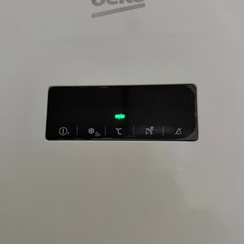 Beko Dikey Dondurucuda Sürekli Simge Hatası Ve Servis İletişim Sorunu