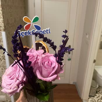 Yanıltıcı Görsel Nedeniyle Yanlış Çiçek Gönderildi