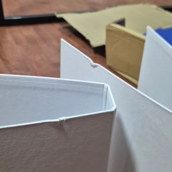 Avansas Hasarlı Paketleme ve Dökülen Kalemler Nedeniyle Güven Kaybı