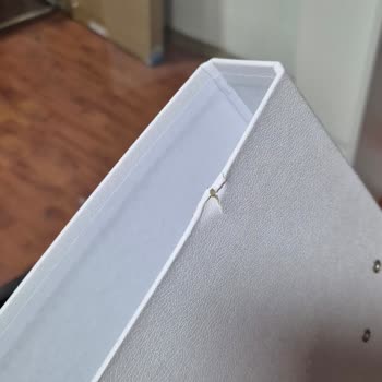 Avansas Hasarlı Paketleme ve Dökülen Kalemler Nedeniyle Güven Kaybı