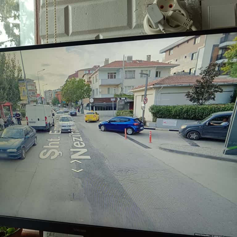 Erasta AVM Çıkışındaki Kamera Ve Yetersiz Trafik Levhaları Nedeniyle Haksız Ceza