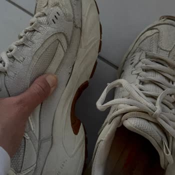 Skechers Ayakkabıda Deri Dökülmesi Ve Açılmalar, 6 Ayda Kullanıcı Hatası İddiasıyla Reddedildi