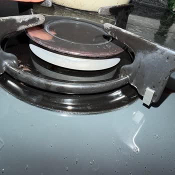 Kumtel Ankastre Setinde Gözenek Demirleri Sabit Durmuyor