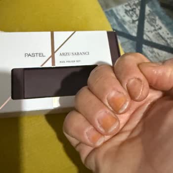 Pastel Oje Seti Tırnakta Kalıcı Kına Rengi Leke Bıraktı
