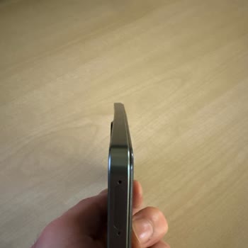 Realme 12 Telefon Kasası Kullanım Şartlarında Bile Eğildi, Mağaza Sorumluluk Reddi