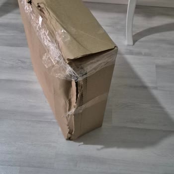 Cargo X Nemli Ve Açıkta Bırakılan Kargo Paketi, Saygısız Teslimat!