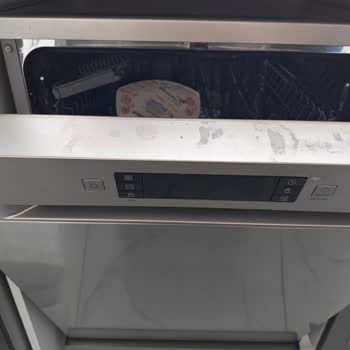 Samsung Bulaşık Makinesinin Kapak Boyası Garanti Kapsamında Değiştirilmedi