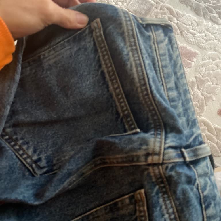 Mavi Diyarbakır Forum AVM'de Kot Pantolonların Renk Atması Ve Dikiş Hatası Nedeniyle Değişim Talebi