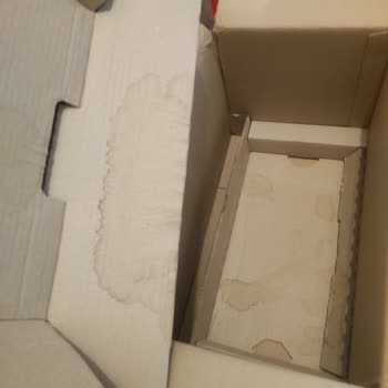 Carrefour'dan Gelen Karcher Makine Sulu Ve Ayıplı Olarak Teslim Edildi