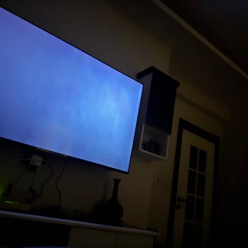 Onvo Televizyonumdaki Gri Ekran Ve Kendi Kendine Reset Sorunu İçin Kapalı Kutu Değişim Talebi