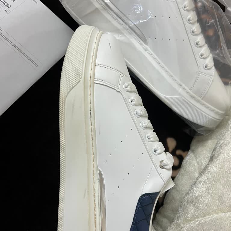 Kullanılmış Ayakkabı Ve Cevapsız WhatsApp İletişimi Üzerine Değişim Talebi