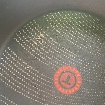 Tefal Titanyum Tava Kabarıp Soyuluyor, Garanti Dışı Ve Değişim Talebi