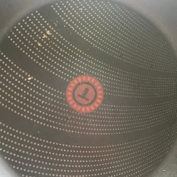 Tefal Titanyum Tava Kabarıp Soyuluyor, Garanti Dışı Ve Değişim Talebi