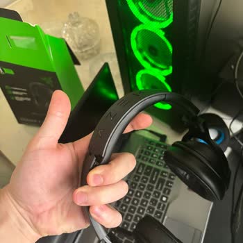 Amazon Razer Kraken X Lite Kulaklığım Üst Plastik Parçası Kendi Kendine Ayrıldı Ve Garanti Talebi