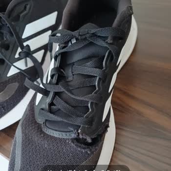 Adidas Ayakkabılarda Kısa Sürede Yırtılma, Garanti Haksız Reddedildi