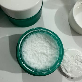 Centesol Göz Kremi Köpürmüş Ve Şirketten Yanıt Gelmedi