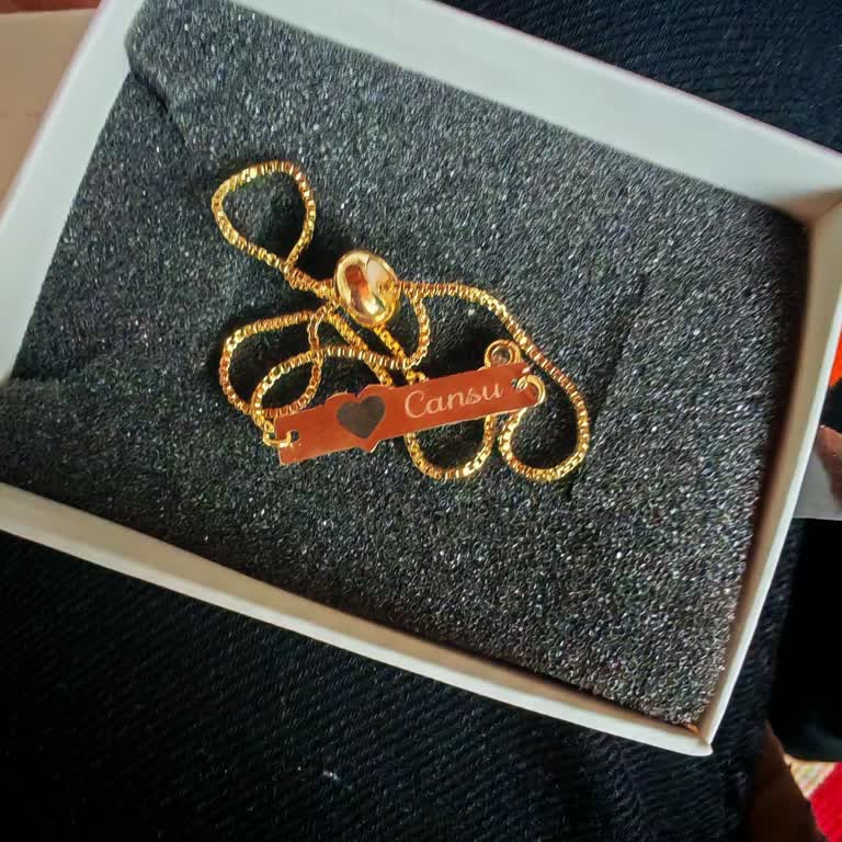 Kişiye Özel Bileklikte Yanlış İsim Yazılması Ve İade Talebi