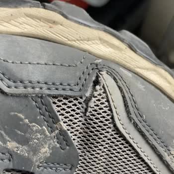 Boyner'de Garantiye Rağmen Ayakkabının Kısa Sürede Yırtılması Ve Değişim Reddi