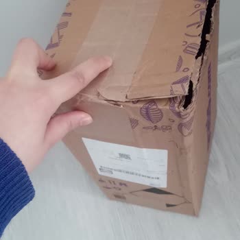 Açık Pakette Eksik Deodorant, Müşteri Hizmetleri Çözüm Sunmadı