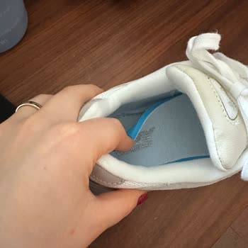 Kremlin Co’da Yanıltıcı Reklam, Defolu Ayakkabı Ve Kötü Müşteri Hizmetleri