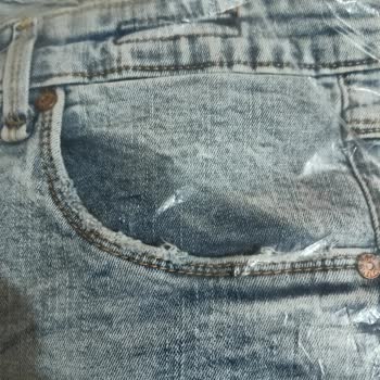 Kullanılmış Görünen Defolu Pantolon Ve Cevapsız Müşteri Hizmetleri