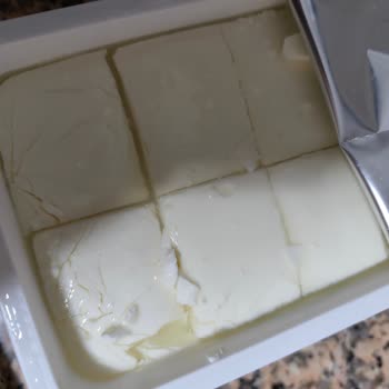 Vade İçinde Bozuk Sütaş Süzme Peyniri Satışı Ve Geri Ödeme İsteği