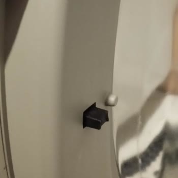 Hoover Garanti Kapsamındaki Kapak Kilidi Parçası Ücretsiz Değiştirilmedi