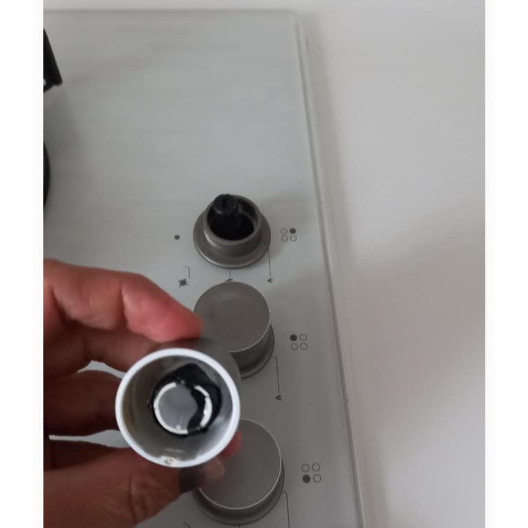 Simfer Ocak Düğmesi Kırık, Ücretsiz Değişim Talebi