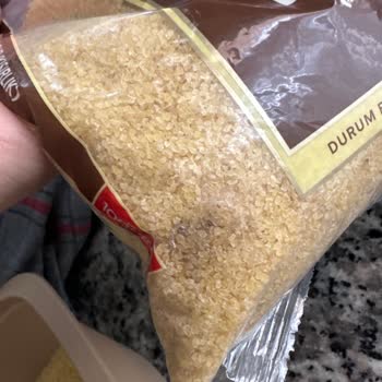 Duru Bulgur Ürünün İçinde Minik Minik Kurtlar ve Böcekler Olduğunu Gördüm