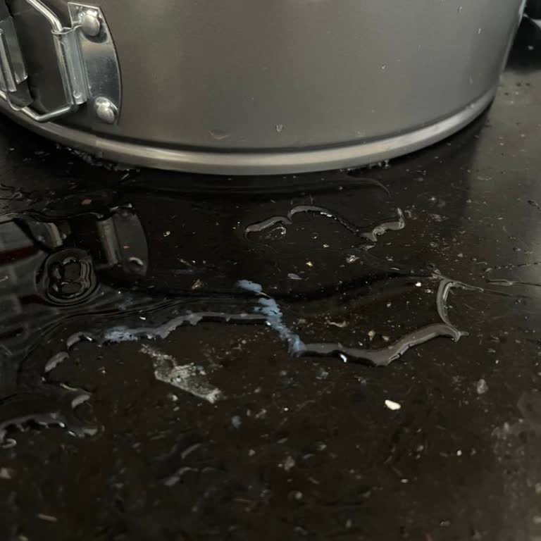 Duffa Store Kusurlu Kek Kalıbı İadesi Ve Şirketin Kaba Yanıtı