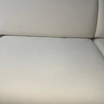 Engince Yaşam Alanları Kumaş Çizgileri Yatay Döşenmiş ve Dikiş Bozuklukları