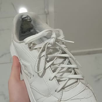 İki Yıllık Garanti Sözü Verilen Ayakkabının Hızlı Bozulması Ve Değişim Reddi