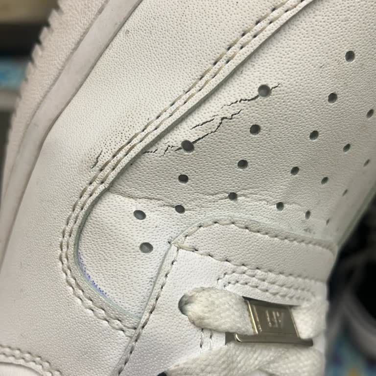 Kısa Sürede Yırtılan Ayakkabı Ve Garanti Reddi