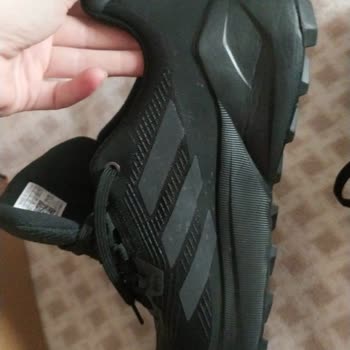 Ayakkabı Ayağımı Sıkıyor, Değişim Talebim Reddedildi