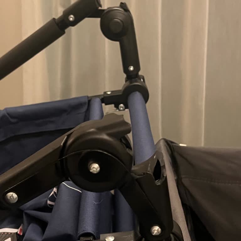 Sunexpress Hava Yolları Kırık Bebek Arabasını Teslim Etti Ve Sorumluluk Almıyor