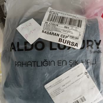 Yırtık Ve Yanlış Beden Pantolonlar İçin Tam İade Talebi