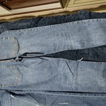 Yırtık Ve Yanlış Beden Pantolonlar İçin Tam İade Talebi