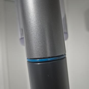 Philips 8000 Dikey Süpürge Boru Başlığında Ses Ve Açılma Sorunu Garanti Kapsamında Çözülmeli