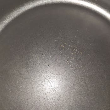 Yanlış Ürün Tavsiyesi Ve Titanium Tencere Setinin Kaplamasının Hızlı Soyulması