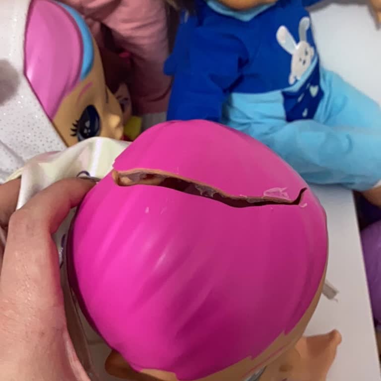 Kafası İkiye Bölünen Oyuncak İçin Değişim Talebi