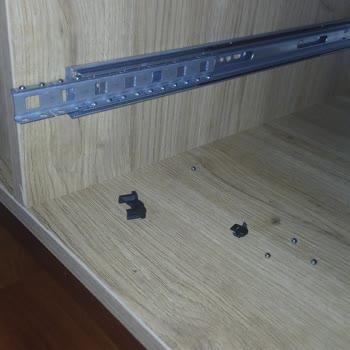 Montajix Personelinin Dolap Parçalarını Kırması Ve Sorumluluğu Reddetmesi