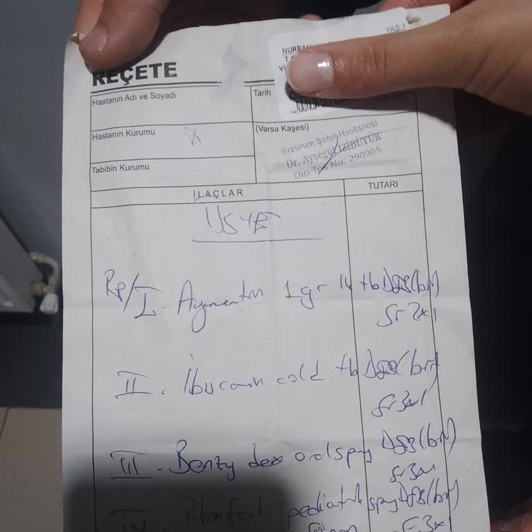 Çocuğumun Muayenesiz Reçete Alması Ve Doktorun Saygısız Davranışı