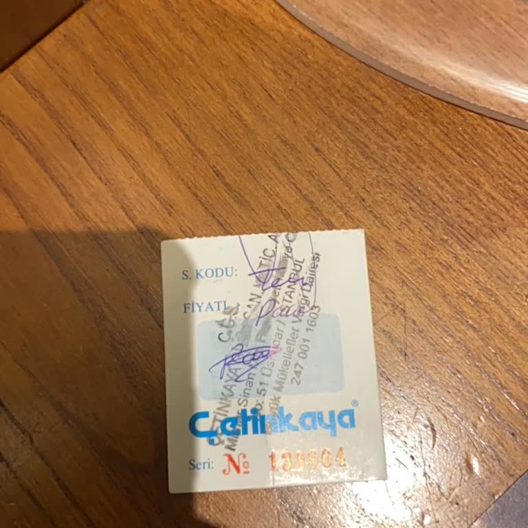 Üsküdar Şubesindeki Takım Elbise Teslimatı Ve İletişimsizlik