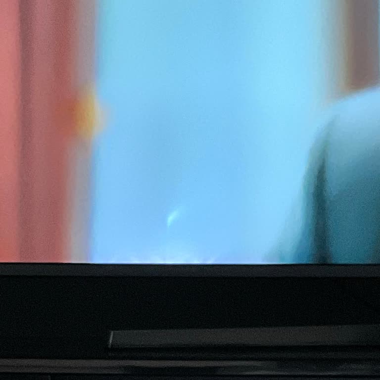 Samsung 7 Series Televizyonumda Tekrarlayan Panel Çatlaması Ve Yüksek Tamir Ücreti