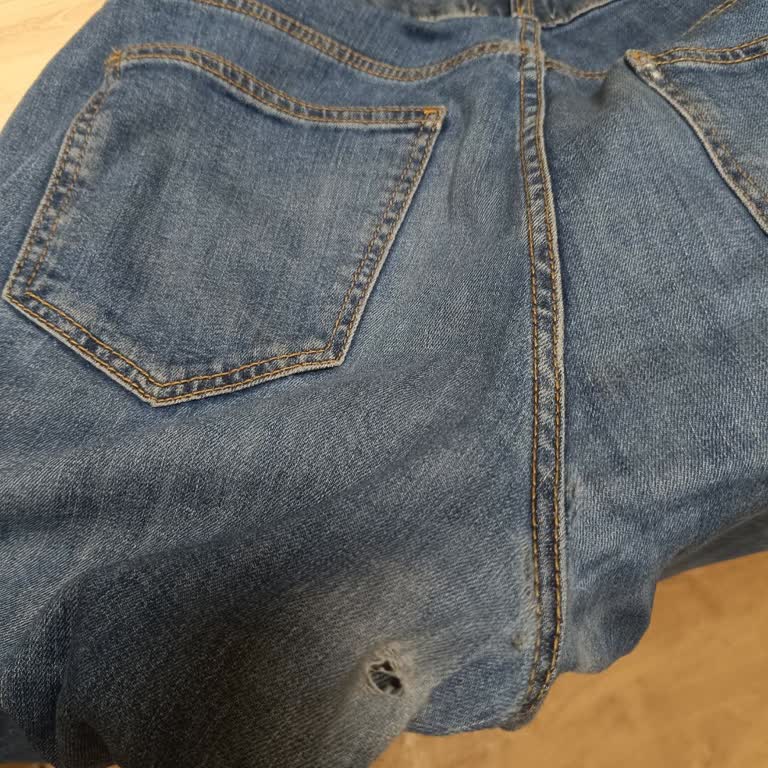 DeFacto Pantolonlarda Tekrarlayan Yırtılma Sorunu Ve İade Talebi