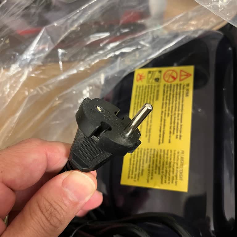 Kırık Prizli Yıkama Makinesine Koşulsuz İade Talebi