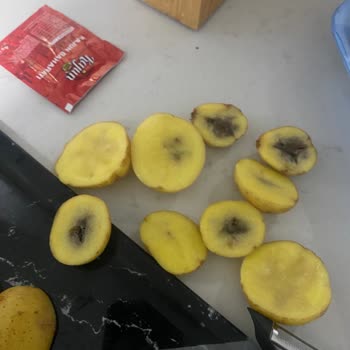 File Market’te Çürük Patates Satışı Müşteri Sağlığına Risk Oluşturdu