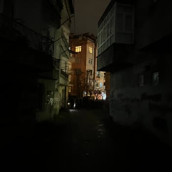 YEDAŞ Ünye Çınarlık Ve Kaledere Sokak Lambalarında Uzun Süreli Arıza Ve Güvenlik Endişesi