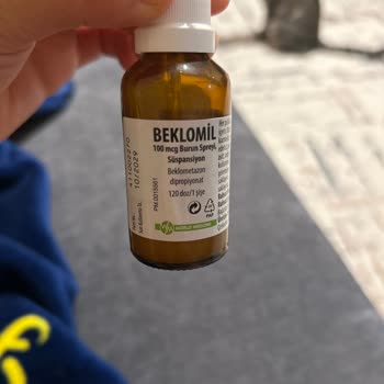 Şişesi Yarı Boş Burun Spreyi Ve 120 Doz Eksikliği